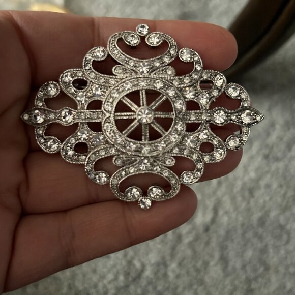 Vintage Monet Silver Tone Clear Rhinestone Lacy Filigree 2.75" Brooch - Picture 10 of 12
